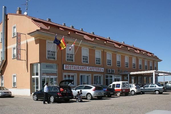 Hotel Los Toreros Del Trabancos Siete Iglesias de Trabancos Exterior photo